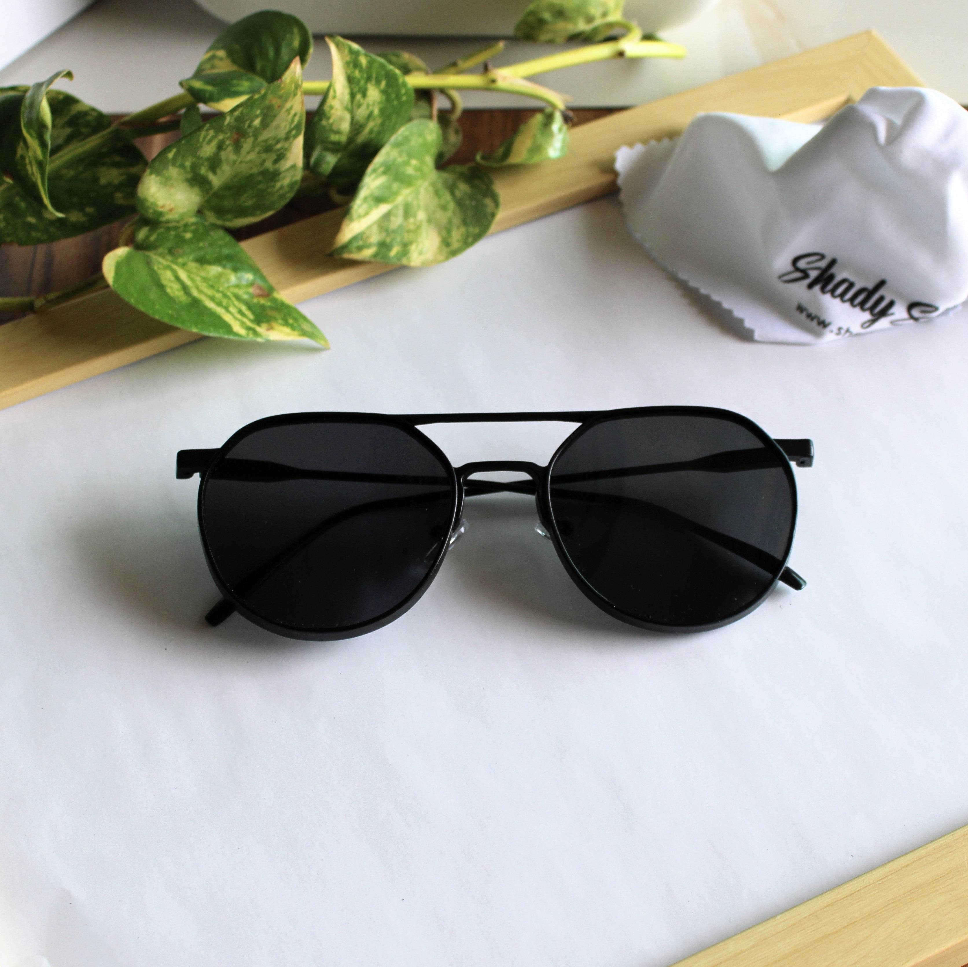 Full black hotsell sunglasses